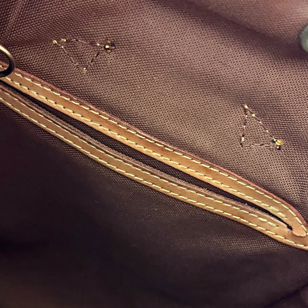 Beautiful Louis Vuitton Monogram Mini Backpack - Picture 10 of 14